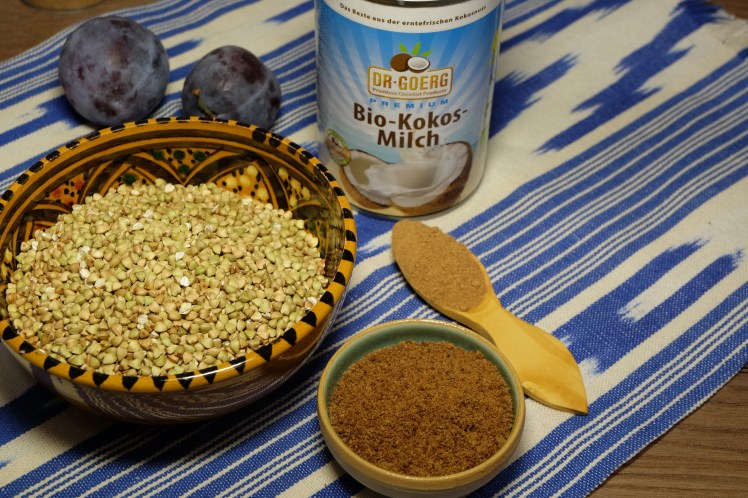 Trigo sarraceno estilo masala chai con ciruelas