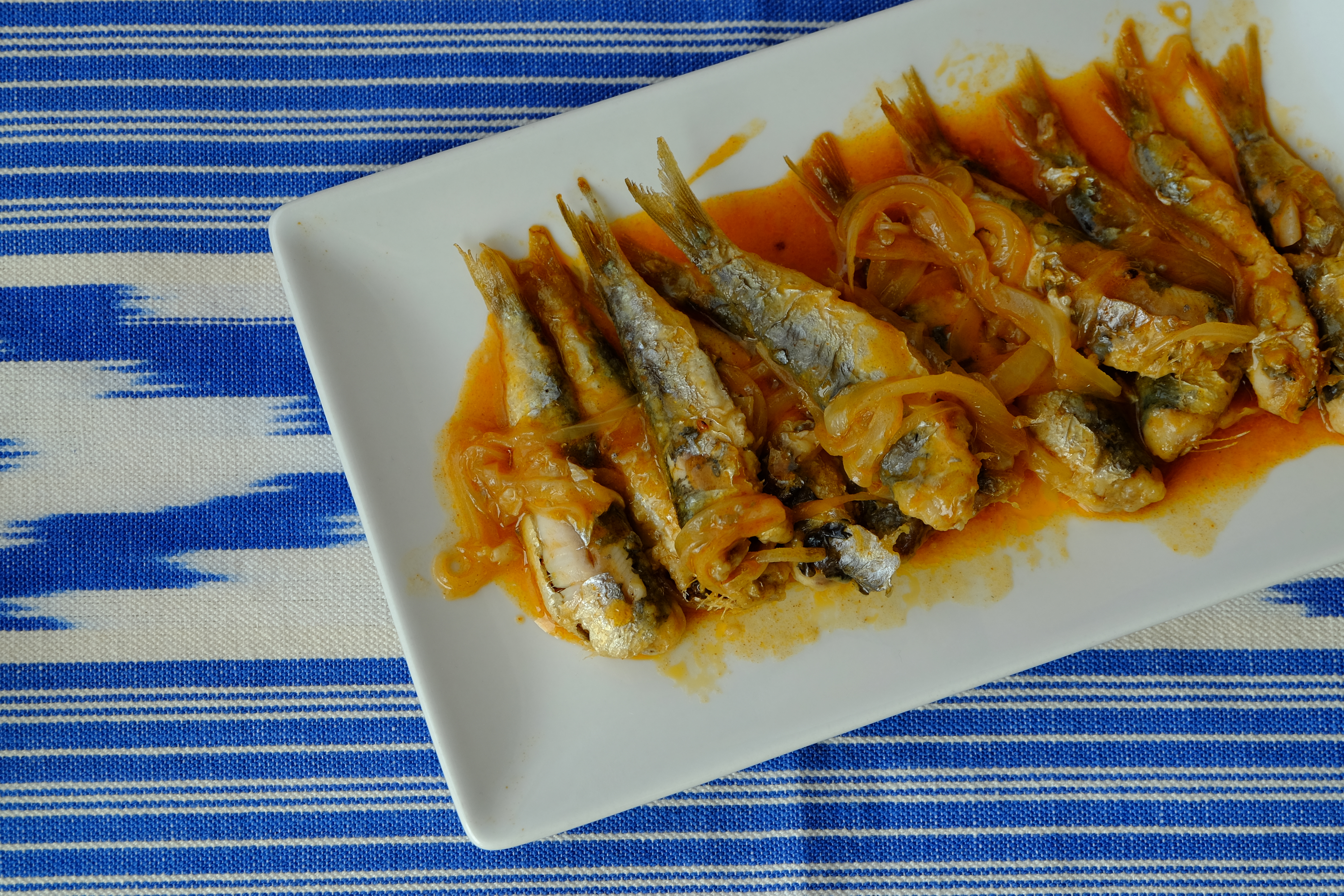 sardinas en escabeche