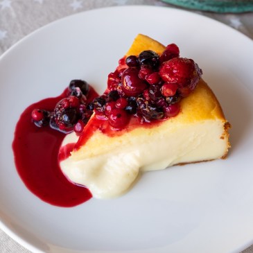 tarta de queso con frutos rojos