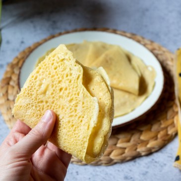 crepes con harina de garbanzos o crepes socca
